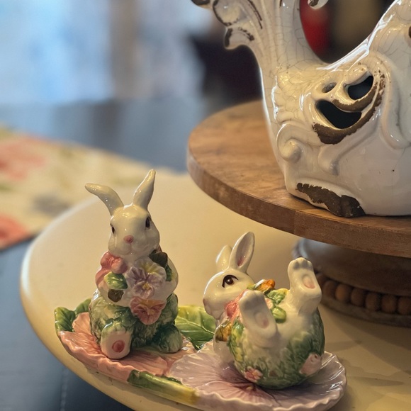 Last 1❗️Pansy Bunnies Salt & Pepper Set - Picture 10 of 12